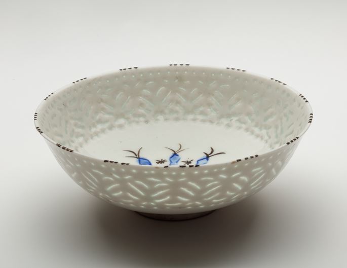 A large gombroon bowl | MasterArt